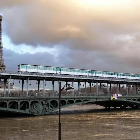 Chatillon Citea Express Chatillon Métro Pour Nuitée Avec Accès Direct Centre Et Espace Limité En Journée Sans Nuitée Accès Limité 8h00-19h00 Dépôt Bagage Alloggio in famiglia Parigi